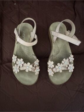 Anna Girls' Pale Pink Floral Strap Sandals